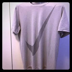 Nike t shirt